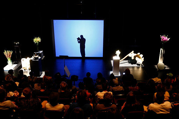 Leo Hobaica's New Student Orientation lecture in 2009. 